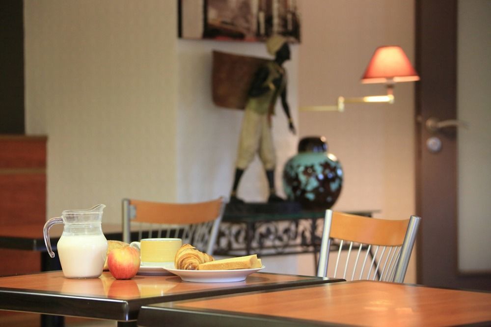 Hotel Kyriad Brive Ouest Экстерьер фото