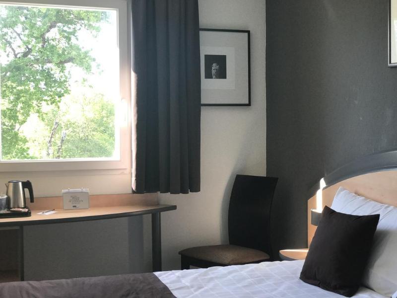 Hotel Kyriad Brive Ouest Экстерьер фото