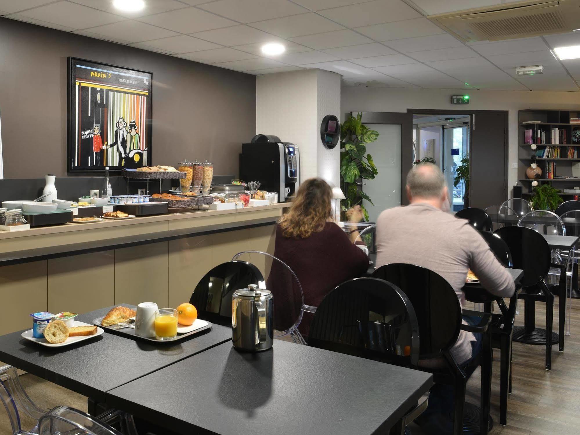 Hotel Kyriad Brive Ouest Экстерьер фото